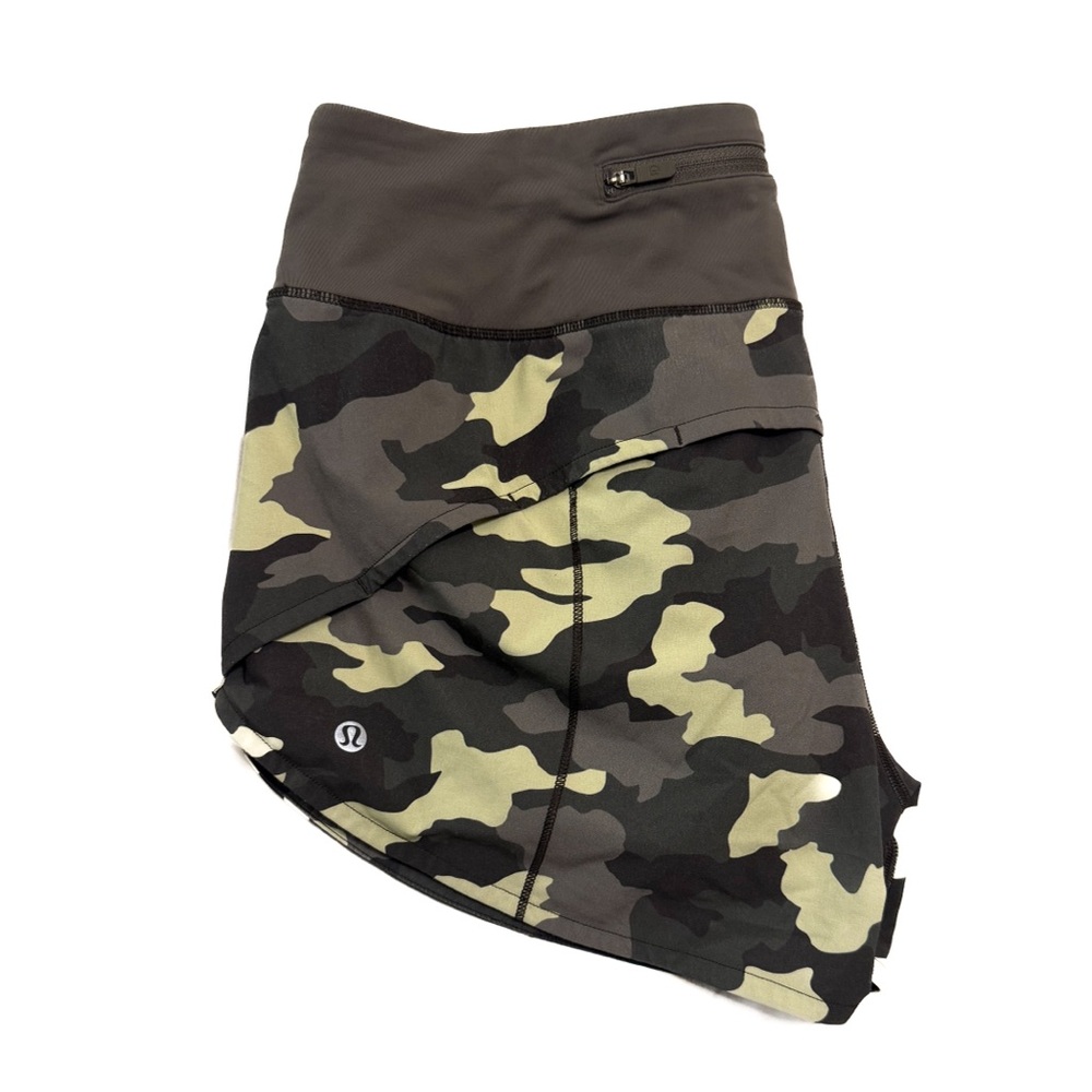Lululemon Athletica Speed Up Camo Shorts - Green and Black - Picture 5 of 6